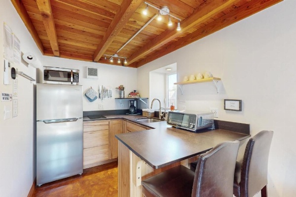 Sequoia Cottage image 11
