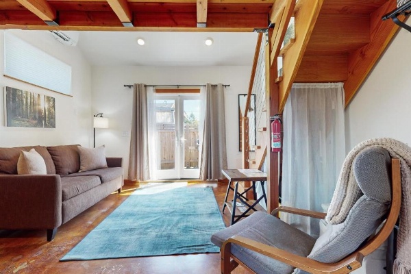 Sequoia Cottage image 8